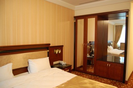 Atropat Otel